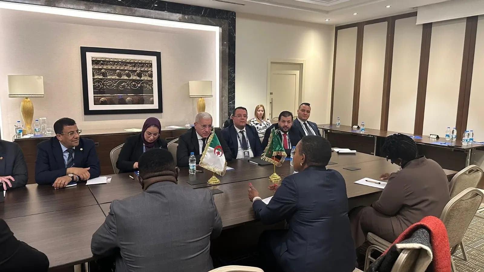 Presidente de la APN se reúne en Turquía con la presidenta de la Asamblea Nacional de Zambia