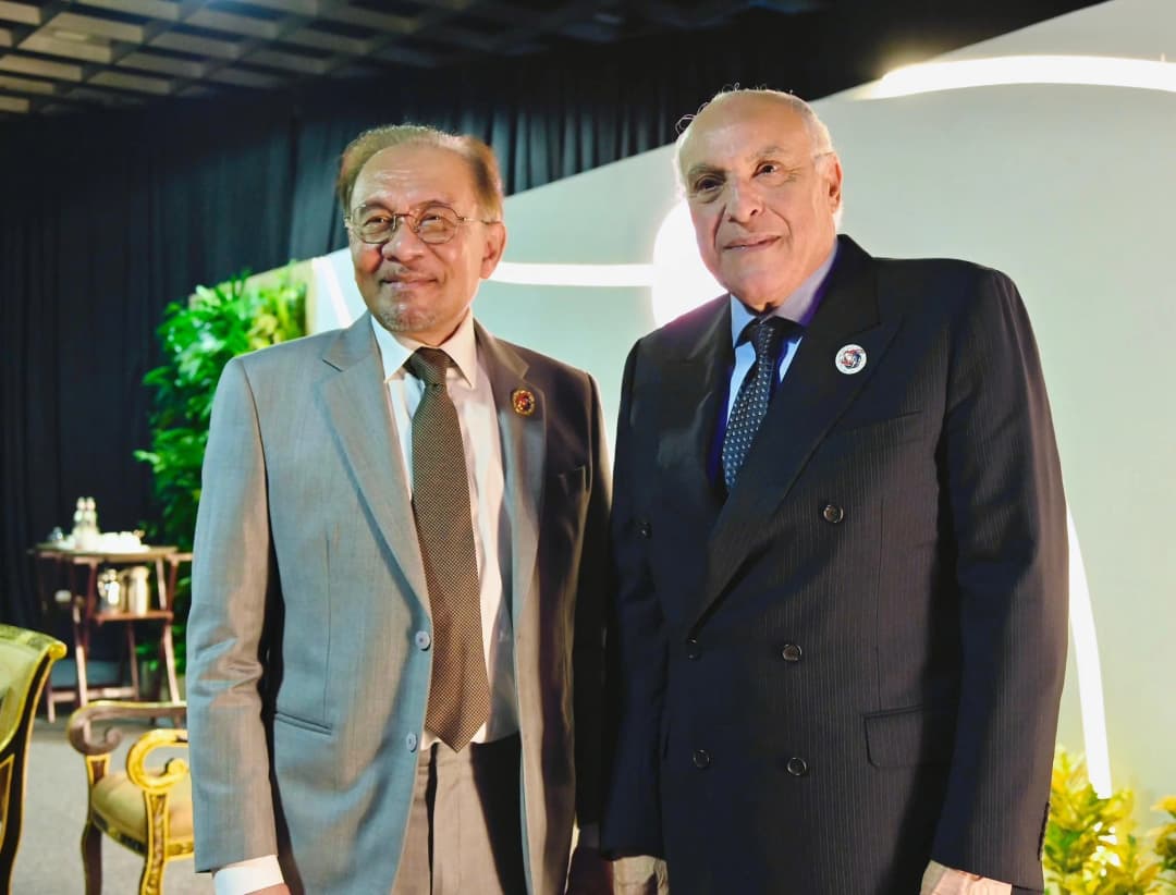 El MAE argelino Ahmed Attaf participa, en Kuala Lumpur, en la ceremonia de apertura de la 58ª sesión del Consejo de Ministros de Asuntos Exteriores de la Asociación de Naciones del Sudeste Asiático (ASEAN).