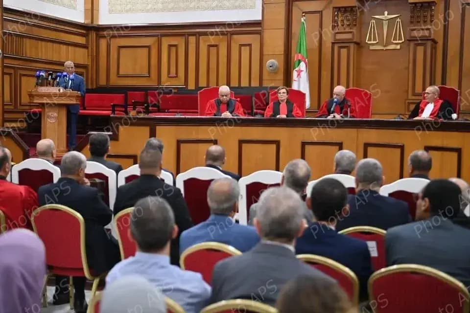 Toma de posesión de la nueva presidenta del Tribunal de Conflictos