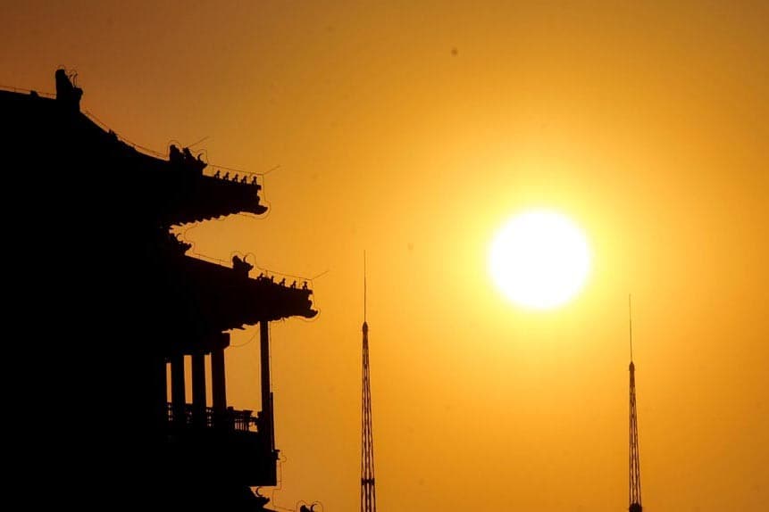 El observatorio nacional de China reiteró las alertas amarillas por ola de calor y fuertes tormentas en varias regiones del país.
