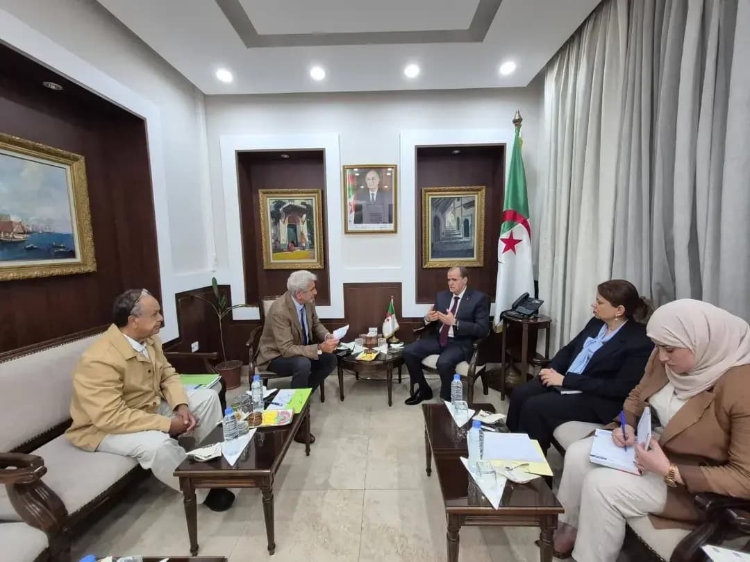 Rezig recibe al presidente de la Cámara de Comercio e Industria Suiza-Argelina