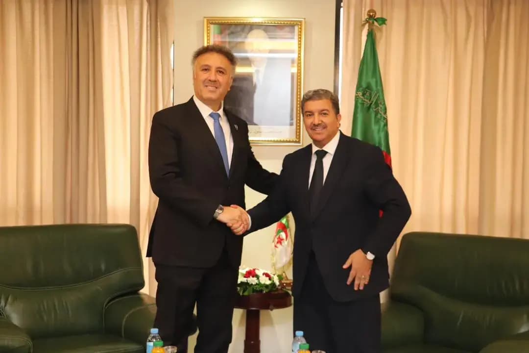 Ministro de Comunicación recibe al ministro palestino de Información