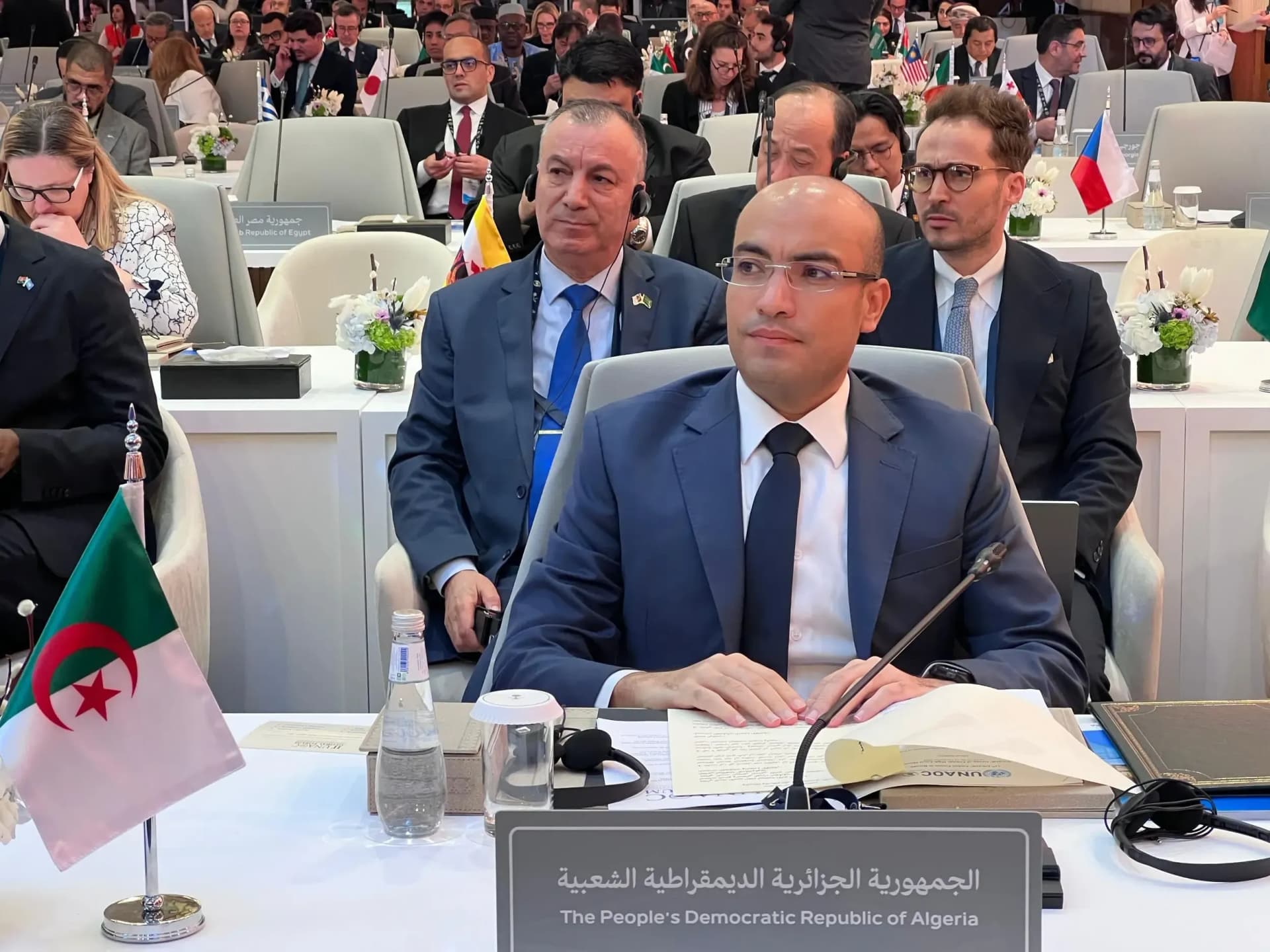 Chaïb preside la delegación argelina en el 11.º Foro Mundial de la Alianza de Civilizaciones de las Naciones Unidas en Riad