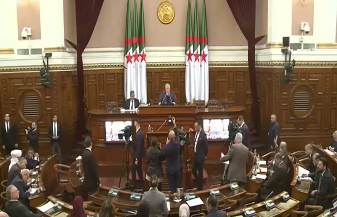 Consejo de la Nación inicia el debate del proyecto de ley sobre la criminalización de la colonización francesa en Argelia