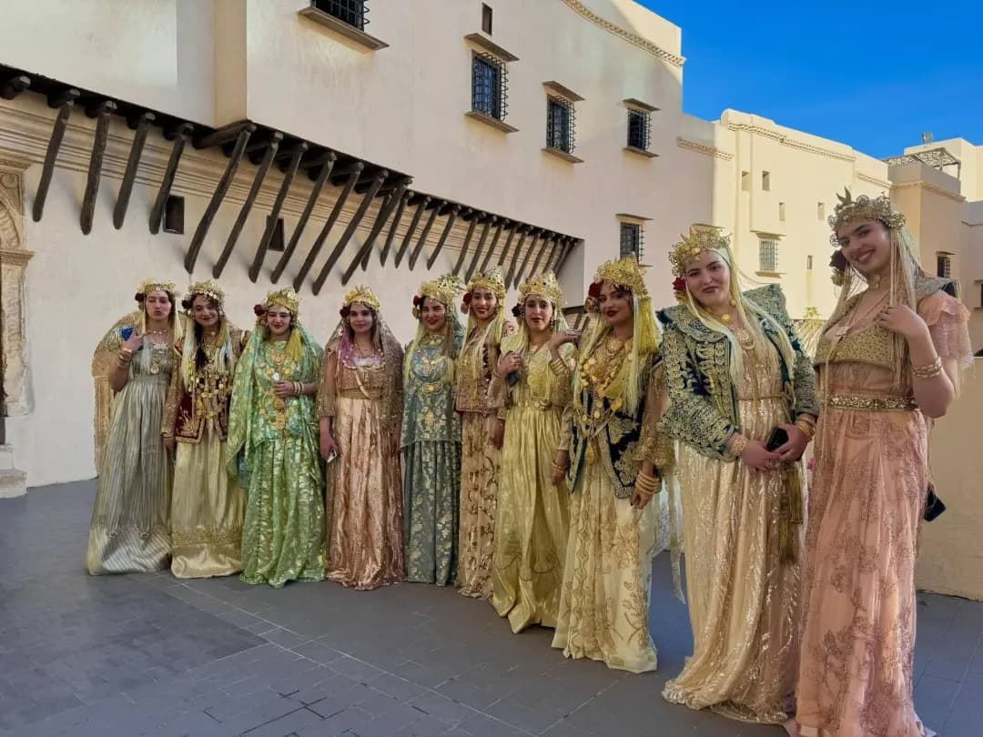 Exposición en Argel sobre la “Blusa de Mostaganem”