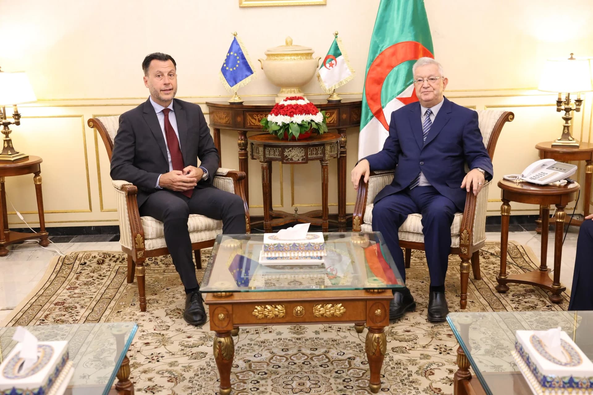 Azouz Nasri recibió, el martes en Argel, al embajador de la Unión Europea (UE) en Argelia, Diego Mellado Pascua.