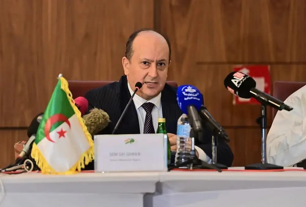  el PM copreside en Niamey, junto con su homólogo nigerino, la apertura de las actividades del Foro empresarial bilateral