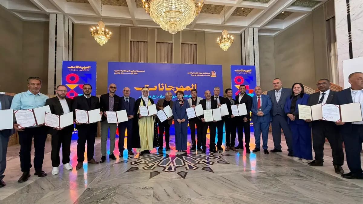 Instalación de los nuevos comisarios de festivales culturales