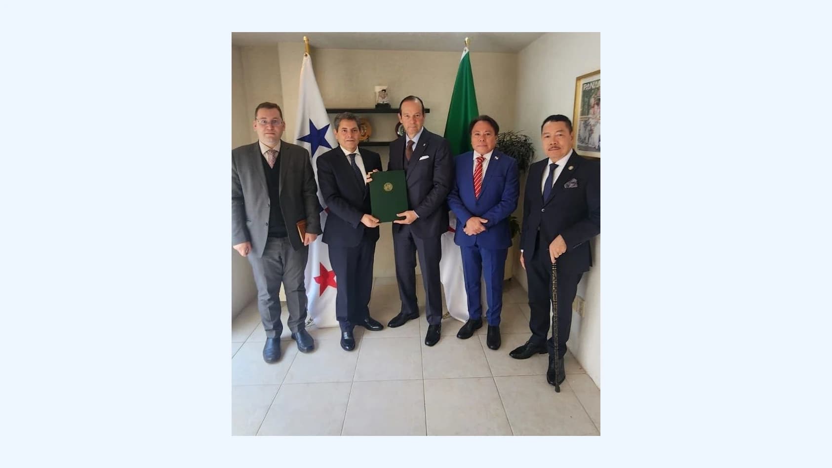 Embajador de Argelia presenta sus cartas credenciales en Panamá