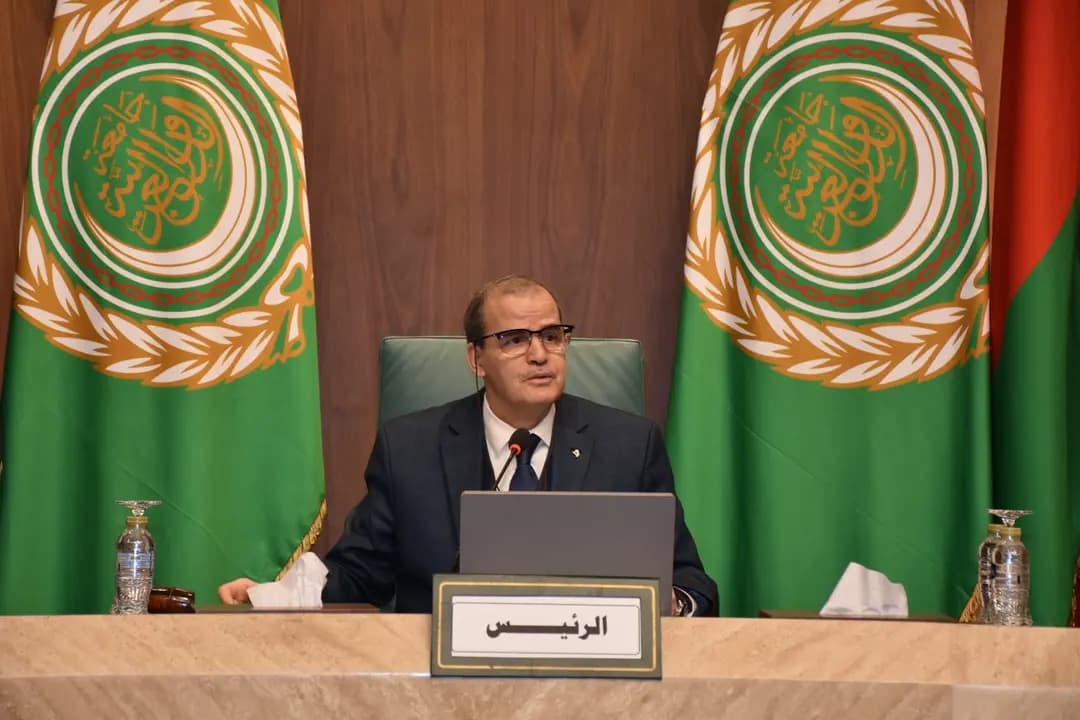 Argelia reafirma en El Cairo su compromiso con una visión árabe integrada de desarrollo socioeconómico