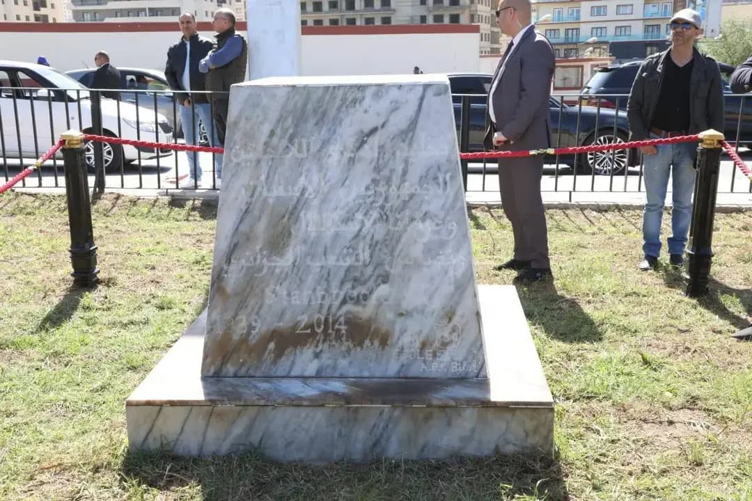 Orán: Albares visita el memorial dedicado a los refugiados españoles