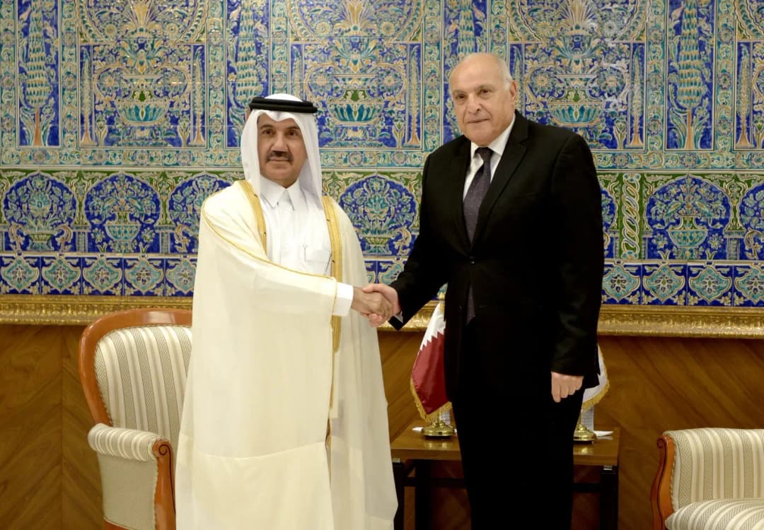  El ministro de Estado, ministro de Asuntos exteriores, Comunidad nacional en el extranjero y Asuntos africanos, Ahmed Attaf, recibió el jueves al secretario general del ministerio de Asuntos exteriores del Estado hermano de Catar, Ahmed bin Hassan Al-Hammadi.