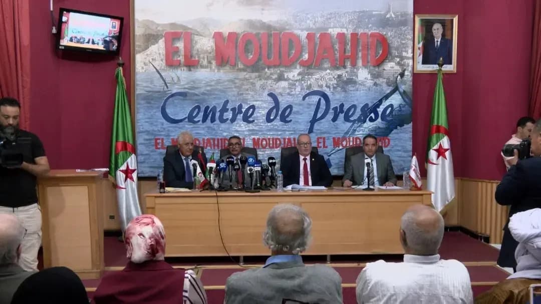 Conferencia en Argel sobre el apoyo de la diplomacia argelina a los movimientos de liberación