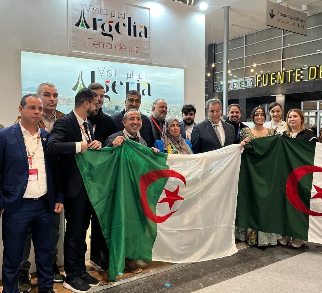 Embajador de Argelia en España visita el pabellón argelino en la Feria Internacional de Turismo de Madrid