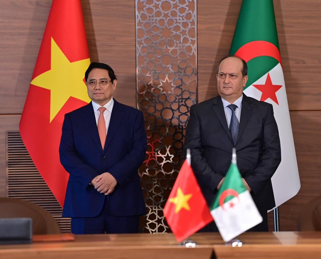 Argelia y Vietnam fortalecen la cooperación con varios memorandos bilaterales