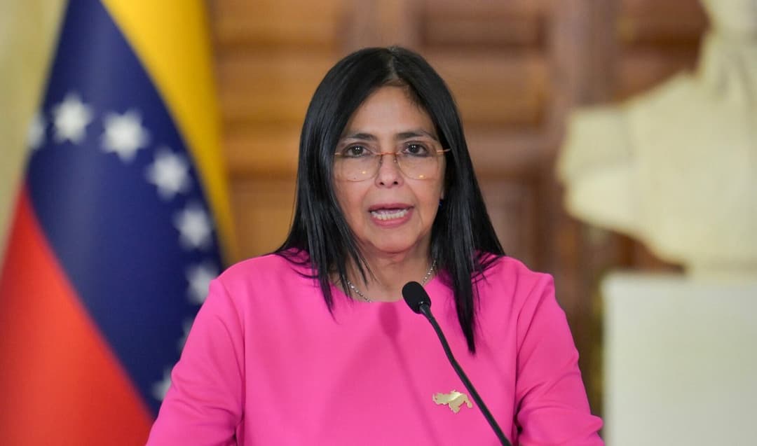 Vicepresidenta venezolana afirma que se desconoce el paradero de Maduro