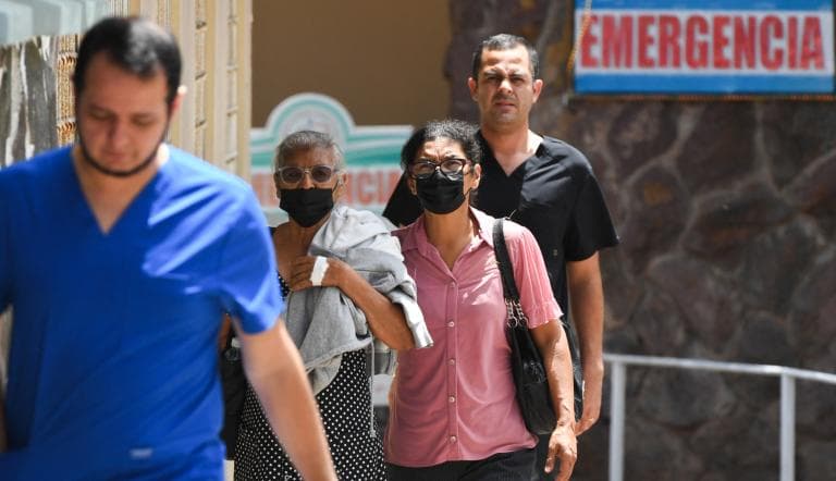 Los funcionarios públicos de Honduras trabajarán de forma remota este jueves y viernes debido a una epidemia de Covid-19 y otras enfermedades respiratorias que ya han causado más de 200 muertes en lo que va del año.