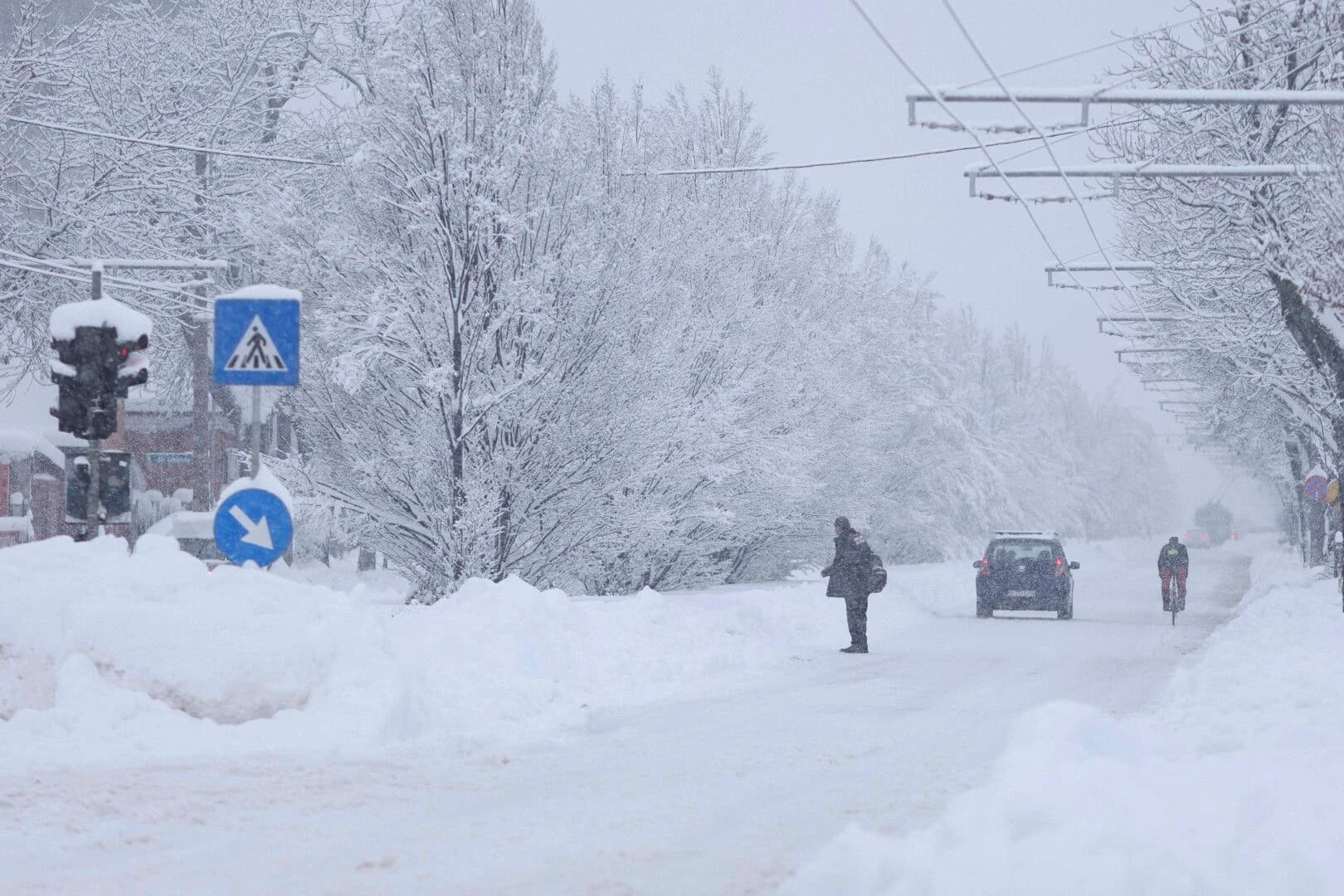 Rumanía: escuelas cerradas y transporte paralizado por la nieve