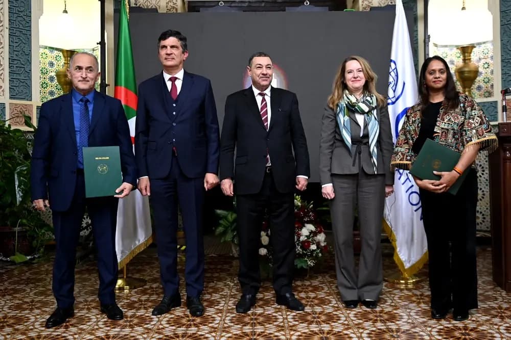 Firma de un convenio entre Argelia y la OIM