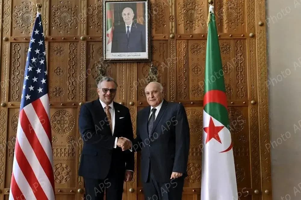 Attaf recibe al alto asesor del presidente estadounidense para África, Asuntos Árabes y Oriente Medio