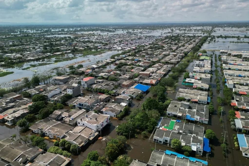 Inundaciones en Colombia dejan al menos 22 muertos