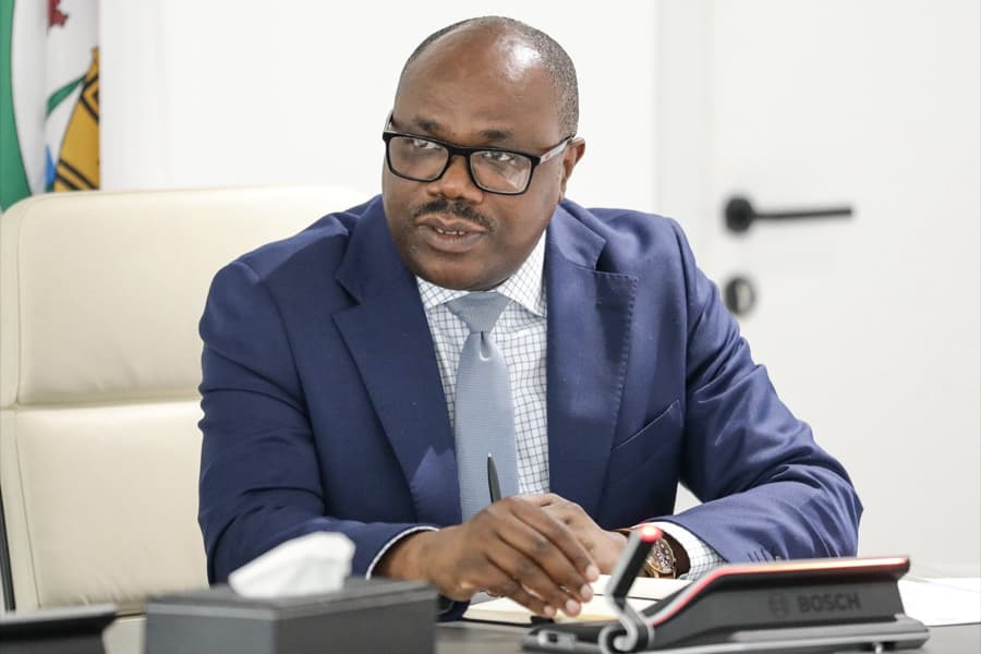 El presidente ruandés, Paul Kagame, nombró el miércoles a Justin Nsengiyumva como nuevo primer ministro