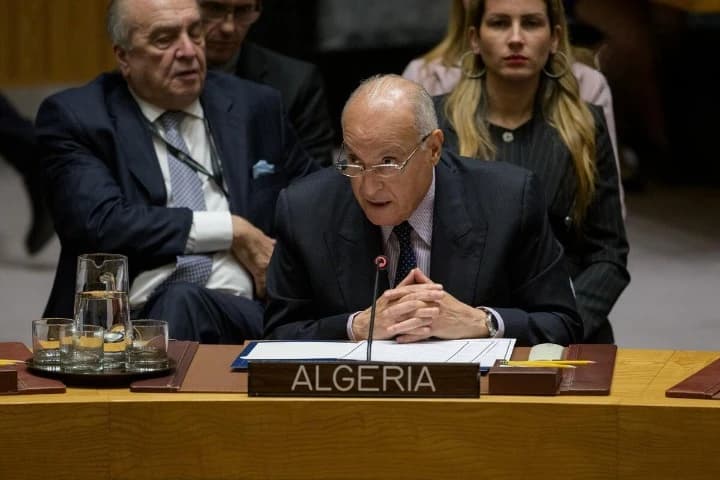 El ministro de Asuntos Exteriores, Comunidad Nacional en el Extranjero y Asuntos Africanos, Ahmed Attaf.