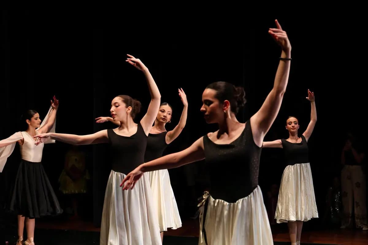 Espectáculo de danza "Éclat d'âme" se presenta en Argel