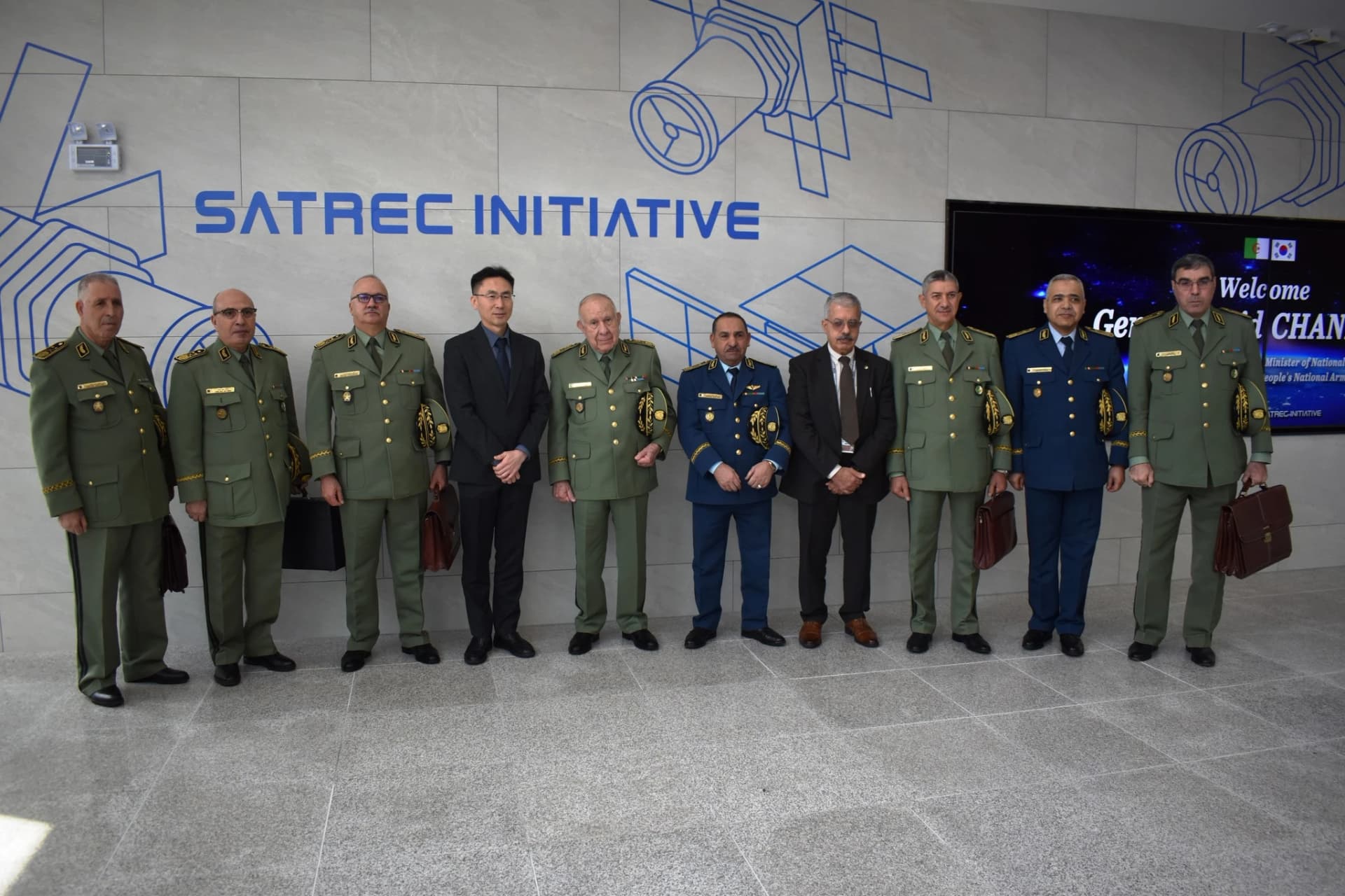 Chanegriha prosigue su visita oficial a la República de Corea