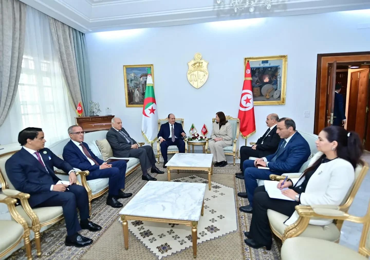 Primer ministro se reúne con la jefa del gobierno tunecino