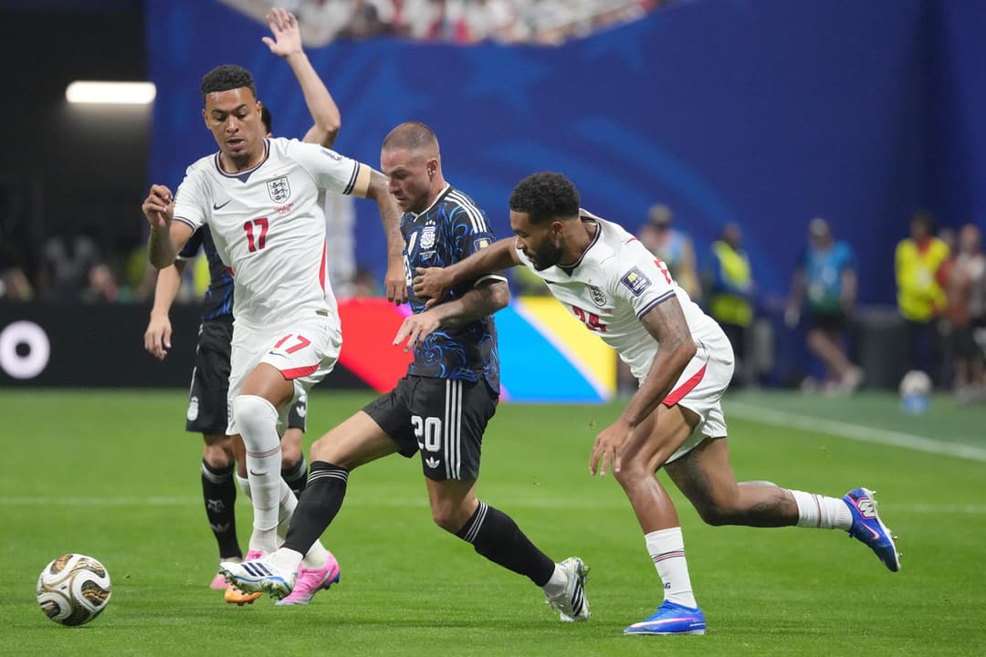 Argentina vence a Inglaterra y cita a España en la final