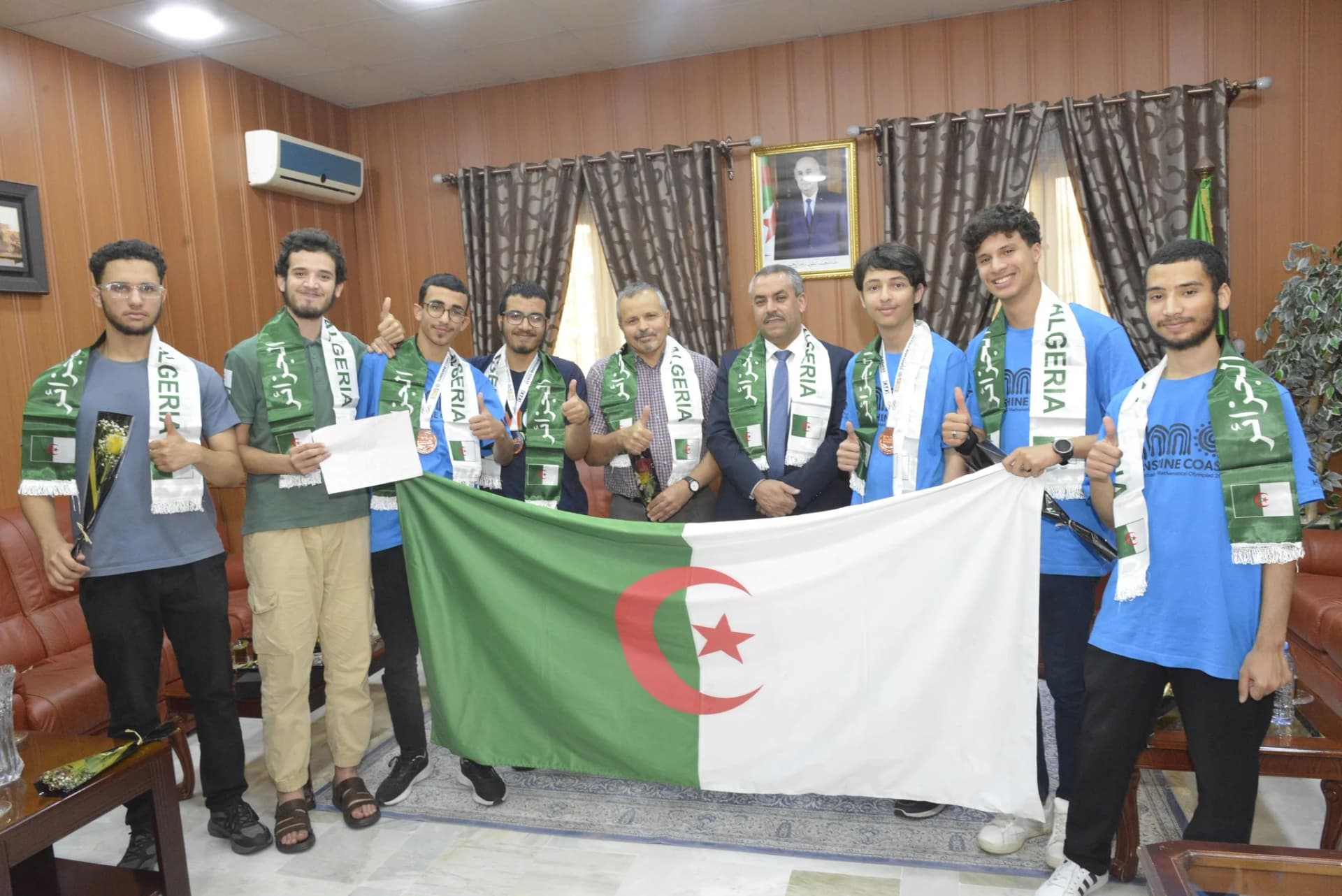 El ministro de Educación Nacional, Mohammed Seghir Sadaoui, recibió este lunes al equipo nacional que representó a Argelia en la 66ª edición de las Olimpiadas Internacionales de Matemáticas (OIM-2025), celebradas en Australia