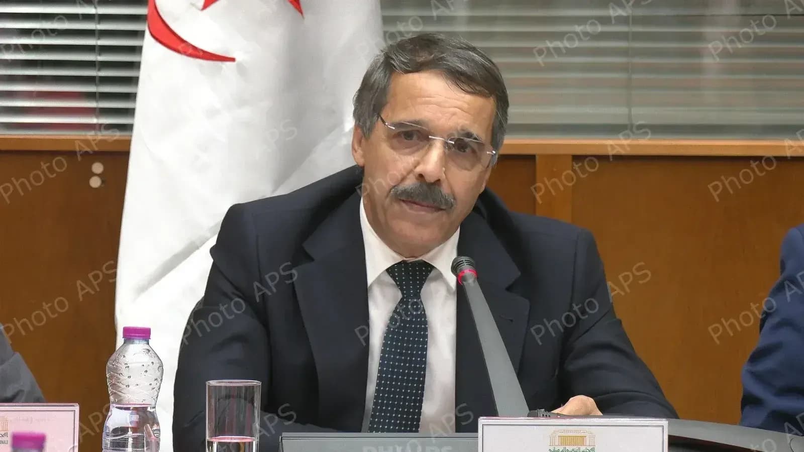 Ministro de Finanzas Bouzred presenta el PLF 2026 ante la comisión especializada