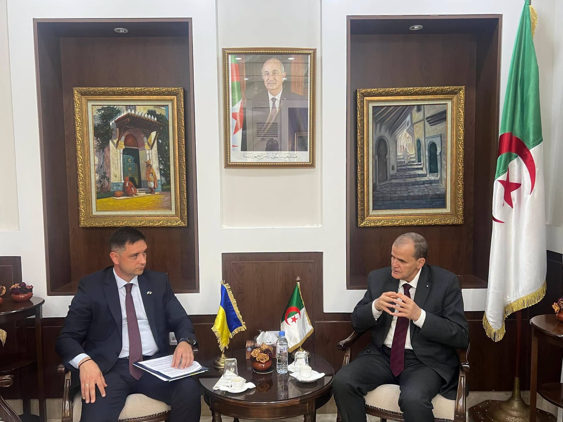 Ministro de Comercio exterior recibe a los embajadores de Ucrania y Austria