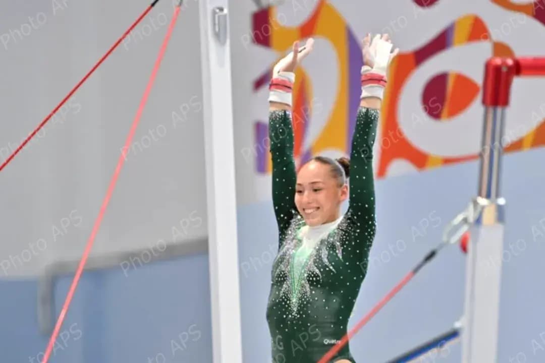 Oro para Kaylia Nemour en barras asimétricas