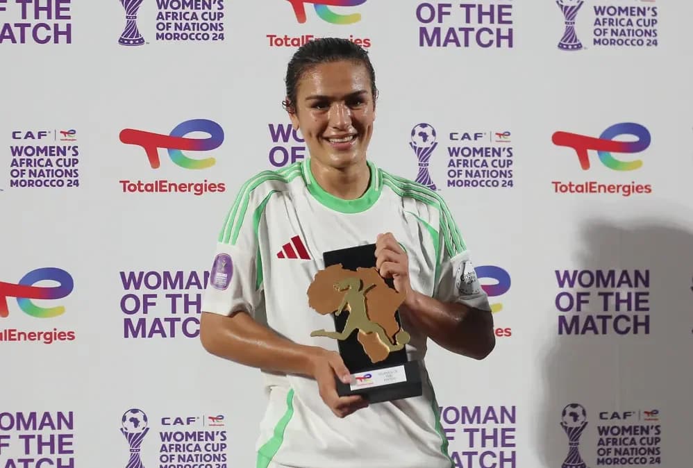 La Confederación Africana de Fútbol ha designado a la argelina Roselène Khezami como la mejor jugadora del partido que enfrentó a la selección nacional contra Nigeria (0-0).
