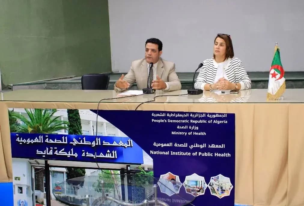 El Instituto Nacional de Salud Pública (INSP) organizó el miércoles una jornada de estudio y sensibilización sobre la enfermedad de Alzheimer, con la participación de médicos generalistas y especialistas, con el objetivo de concienciar a la sociedad y fomentar el diagnóstico precoz de esta patología.