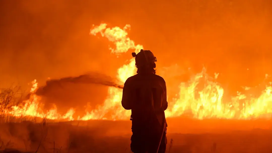 Europa sufre crisis climática con incendios, sequía y tormentas