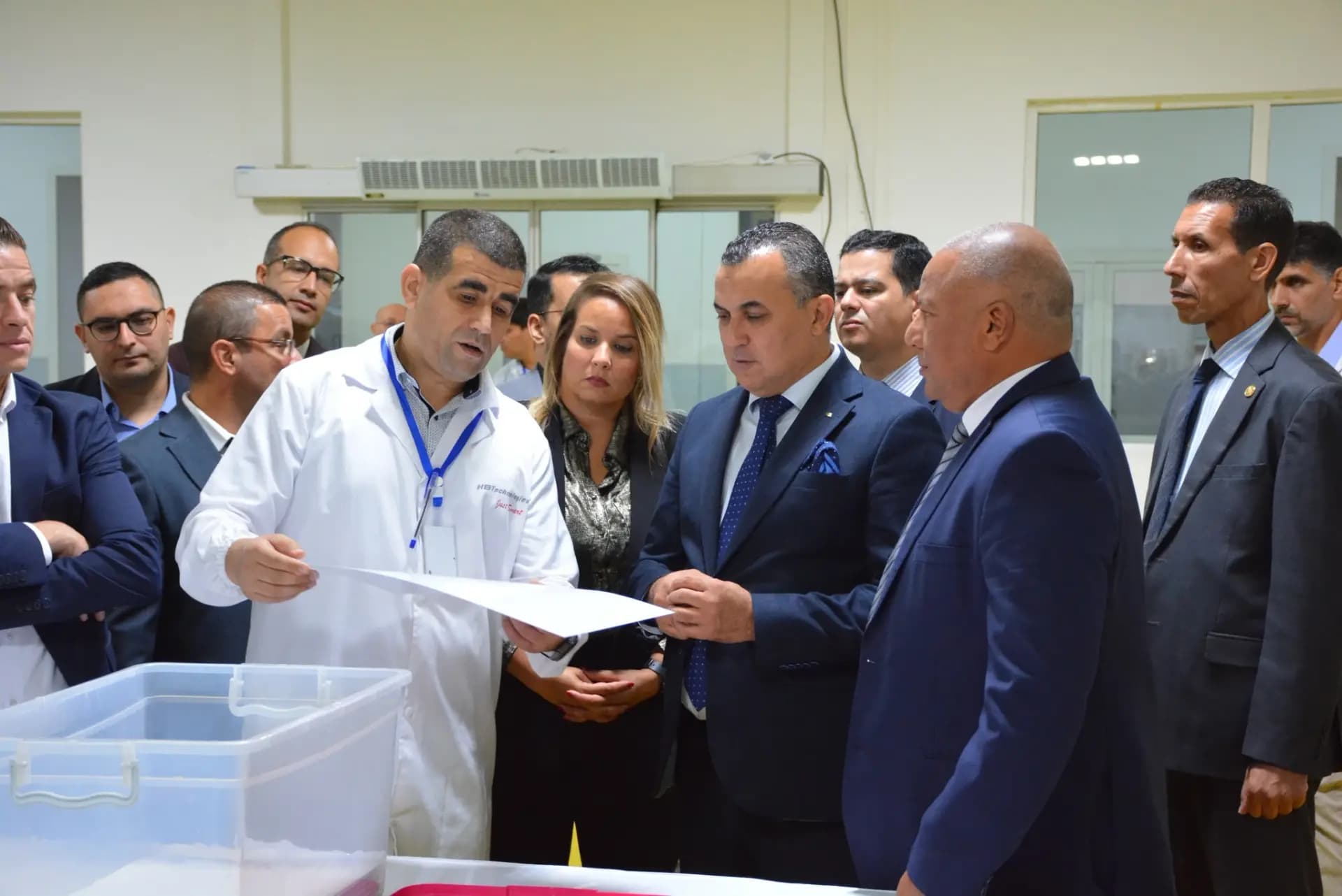 Zerrouki souligne l'importance de renforcer l'investissement dans les secteurs technologiques et de valoriser le produit local