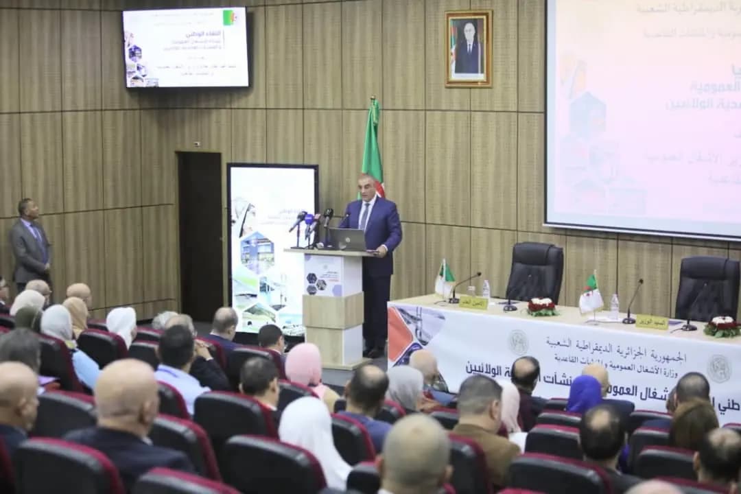 Travaux publics : Djellaoui insiste sur la préparation anticipée des projets à venir

