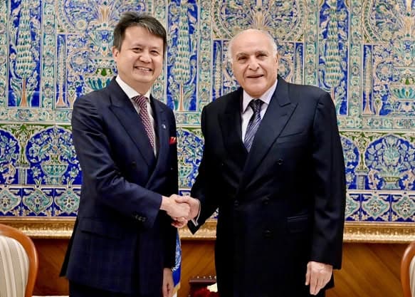 Le ministre d'Etat, ministre des Affaires étrangères Ahmed Attaf reçoit le DG de l'Organisation mondiale de la propriété intellectuelle (OMPI) Daren Tang.