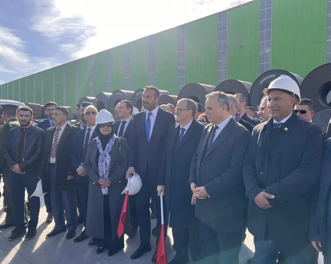 Rezig supervise le lancement de la première opération d'exportation de tôles d'acier du complexe Tosyali de l'année 2026