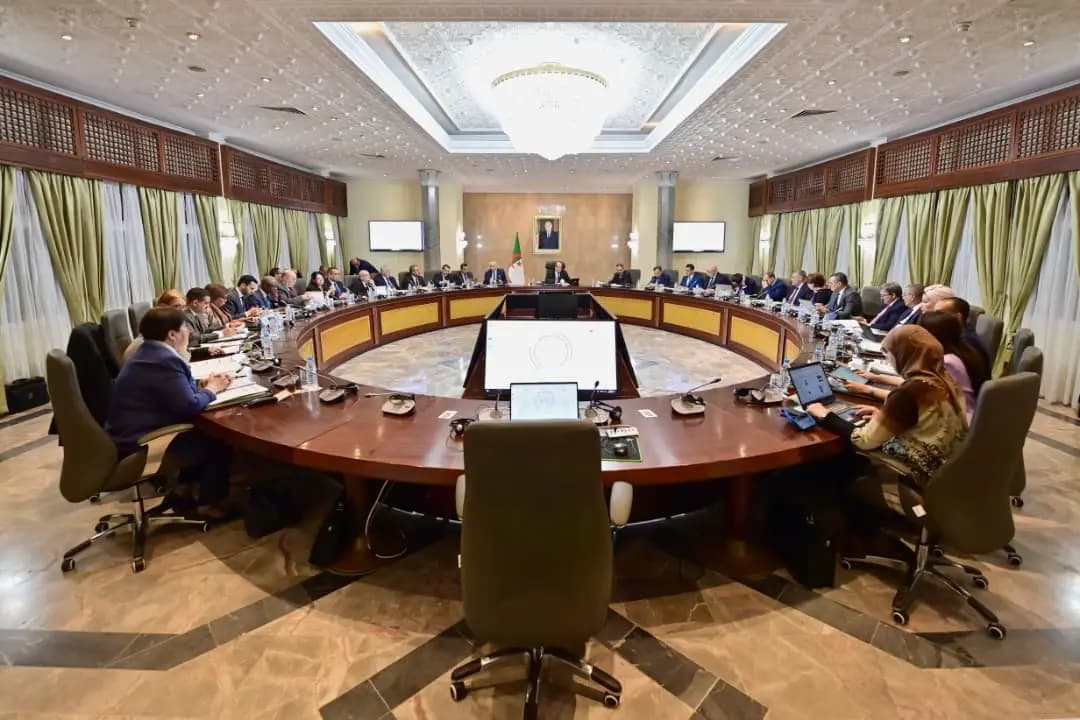 Réunion du Gouvernement: examen de projets relatifs à plusieurs secteurs