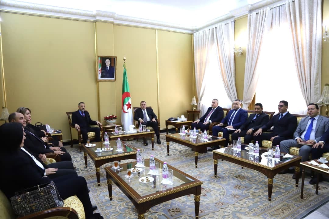 Justice : M. Boudjemaa se réunit avec les membres du bureau exécutif du SNM