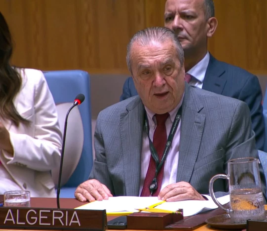 l'Algérie appelle à la création d'une zone exempte d'armes nucléaires au Moyen-Orient.