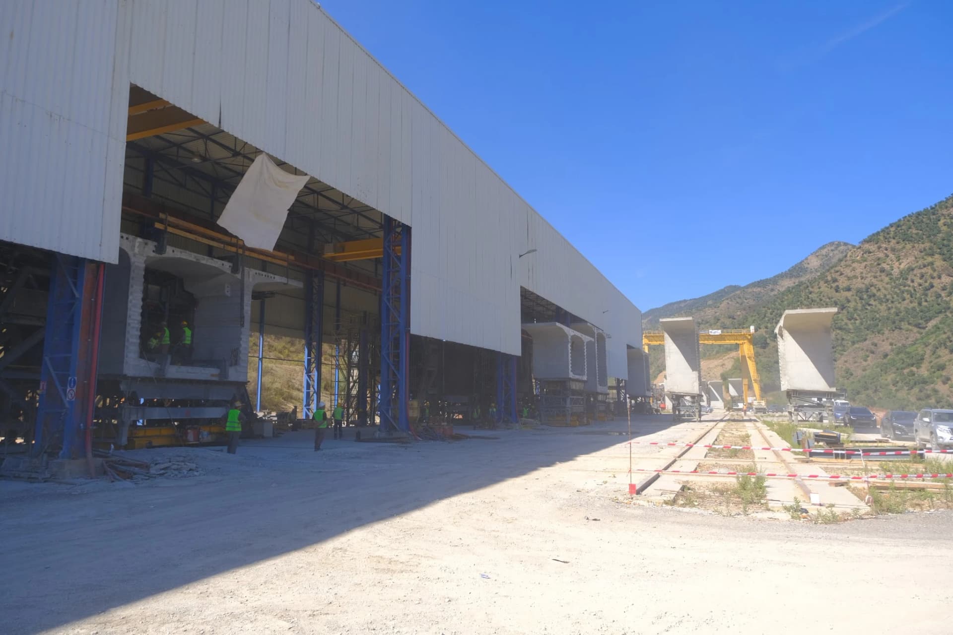 le projet de la  pénétrante autoroutière Djen Djen (Jijel)-El Eulma (Sétif) 