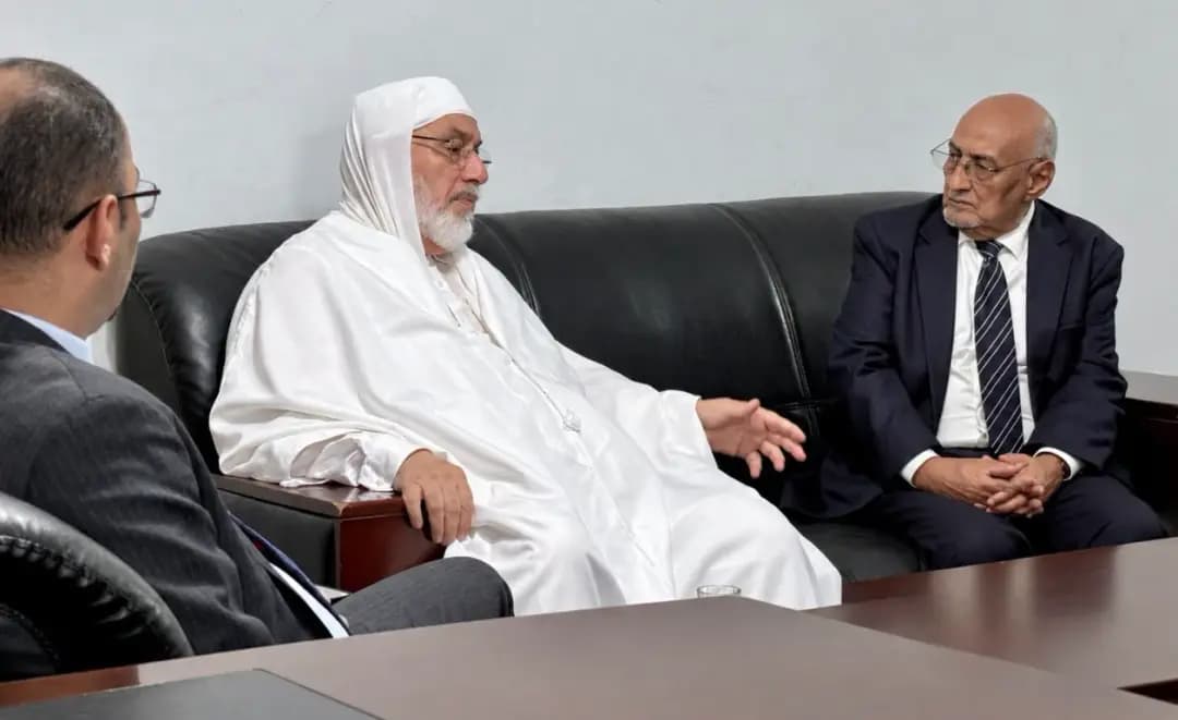 Le recteur de Djamaâ El-Djazaïr rencontre à Nouakchott des personnalités religieuses et scientifiques mauritaniennes