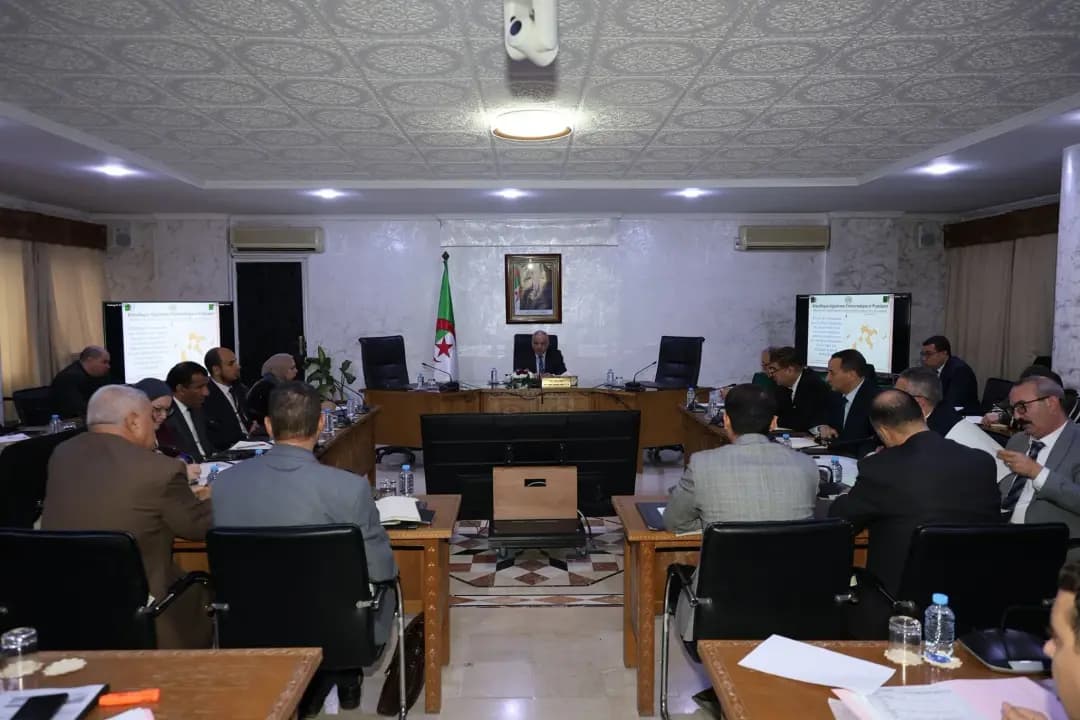 Réunion de la commission interministérielle chargée du suivi de la promotion de 11 circonscriptions administratives en wilayas à part entière