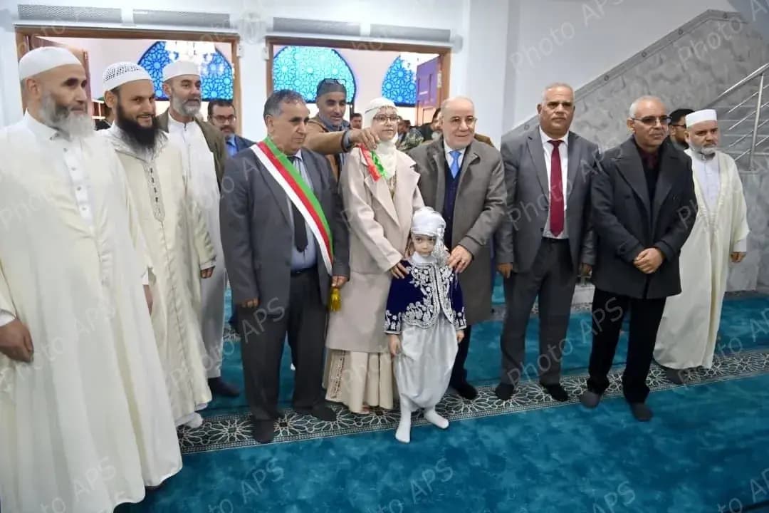 Belmehdi procède à l'inauguration de plusieurs mosquées à Alger
