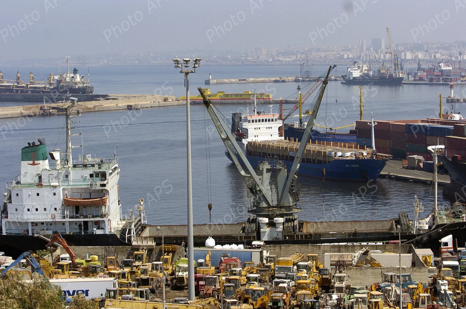 Le Salon national des services algériens destinés à l'exportation en janvier à Constantine